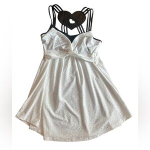 NWT Rosegal Strappy Twist Front Tank Size M